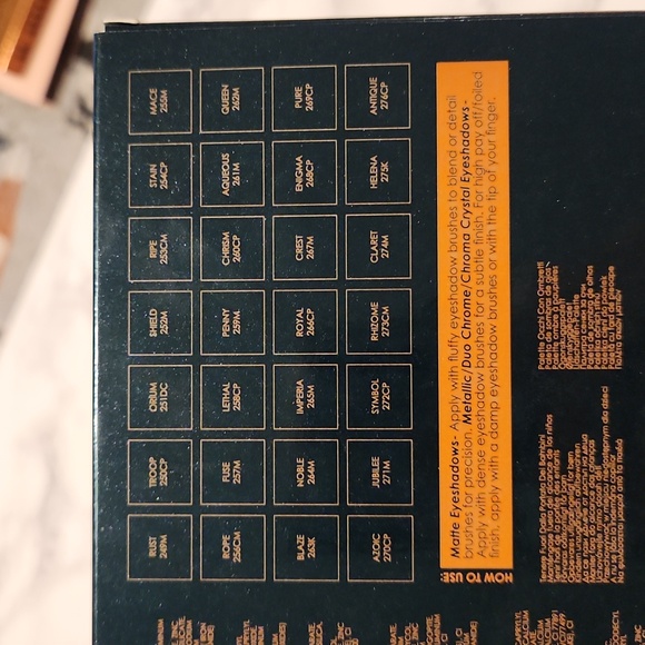 Natasha Denona metropolis palette - Picture 2 of 3